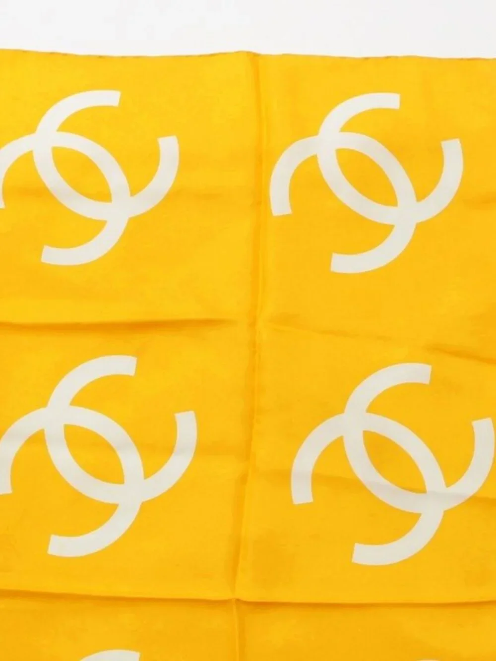 ★SOLD★ Chanel Silk CC Logo 16 All Over Pattern Scarf Yellow - Picture 3 of 10
